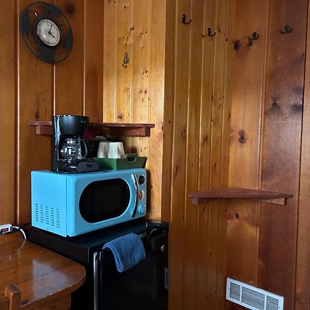 Cedar Ridge Cabins Honor Εξωτερικό φωτογραφία