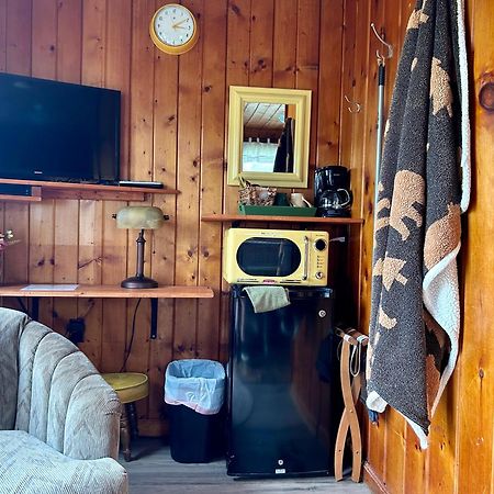 Cedar Ridge Cabins Honor Εξωτερικό φωτογραφία