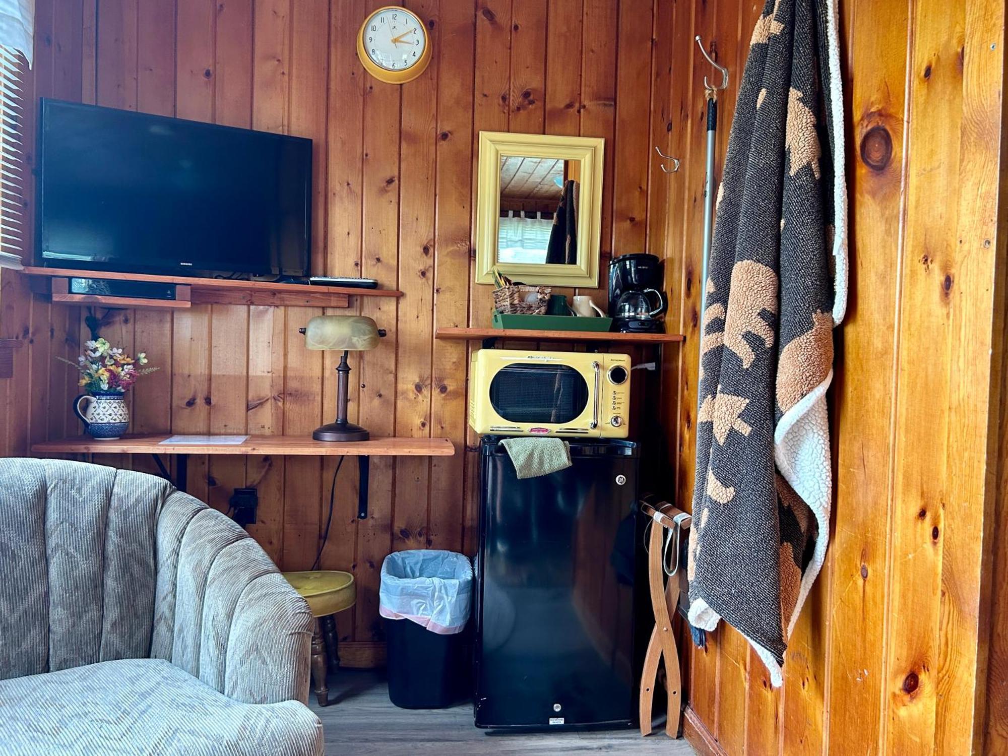 Cedar Ridge Cabins Honor Εξωτερικό φωτογραφία