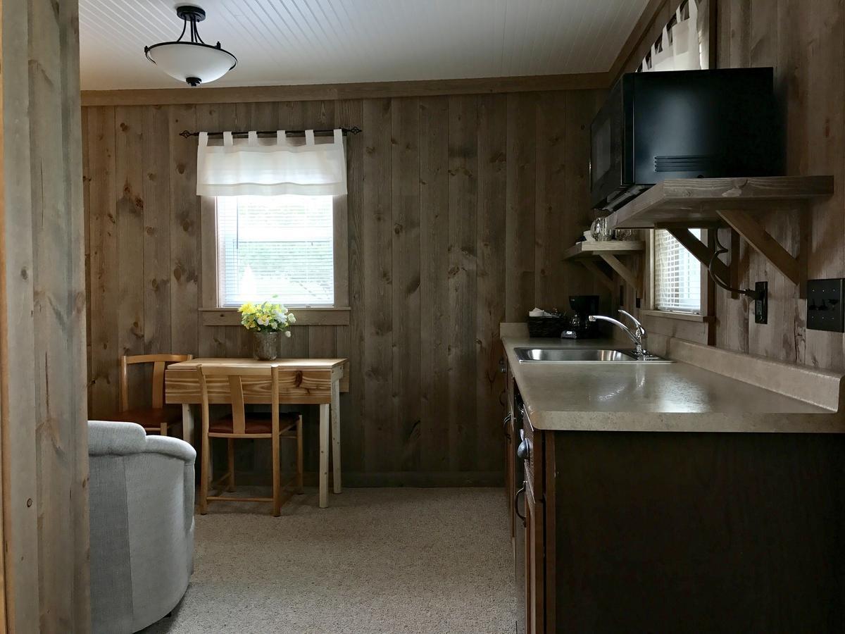 Cedar Ridge Cabins Honor Εξωτερικό φωτογραφία