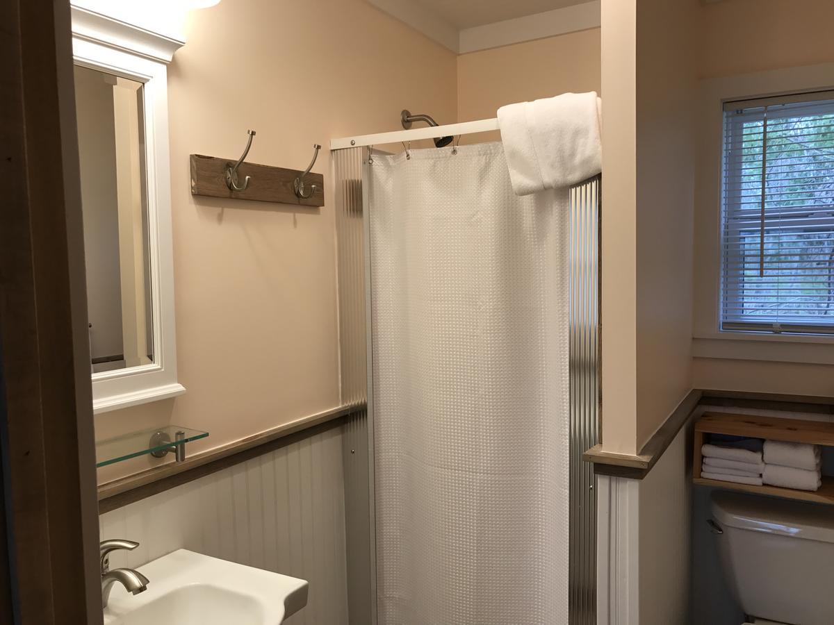 Cedar Ridge Cabins Honor Εξωτερικό φωτογραφία