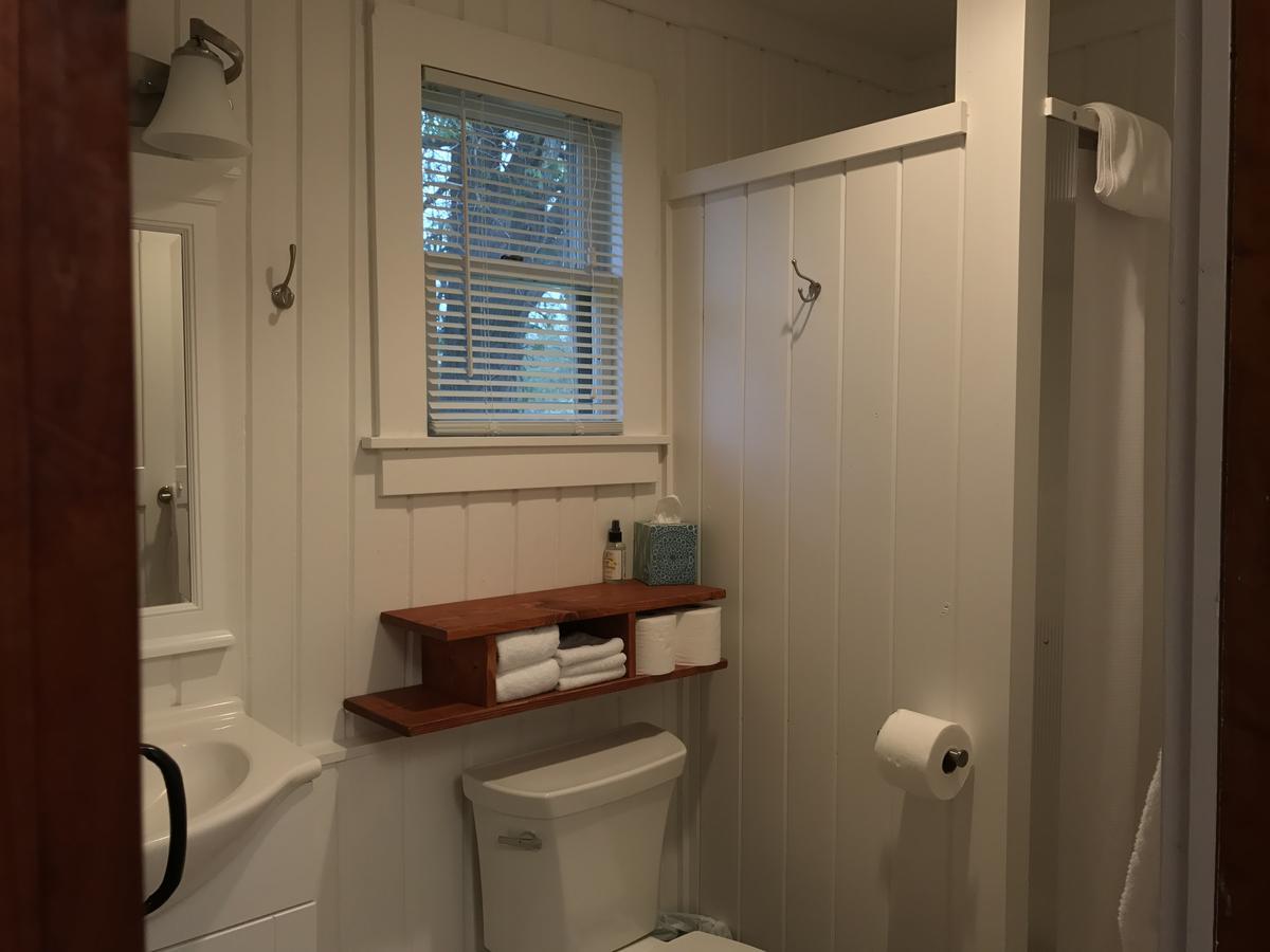 Cedar Ridge Cabins Honor Εξωτερικό φωτογραφία