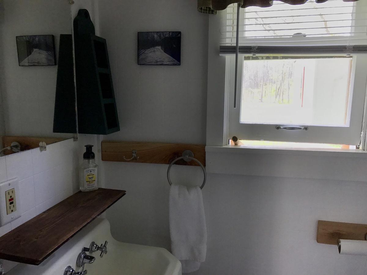 Cedar Ridge Cabins Honor Εξωτερικό φωτογραφία