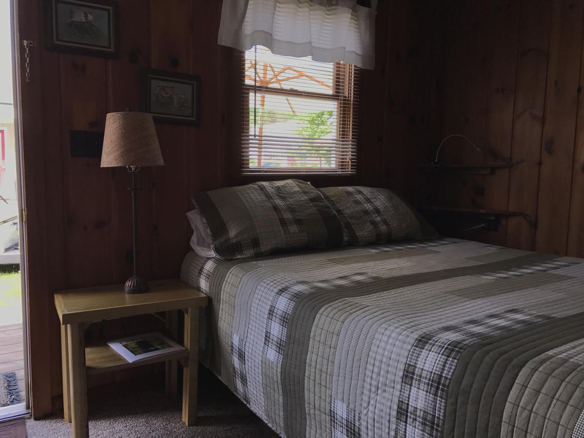 Cedar Ridge Cabins Honor Εξωτερικό φωτογραφία