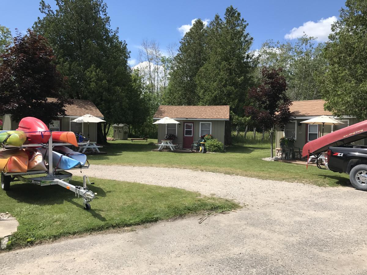 Cedar Ridge Cabins Honor Εξωτερικό φωτογραφία