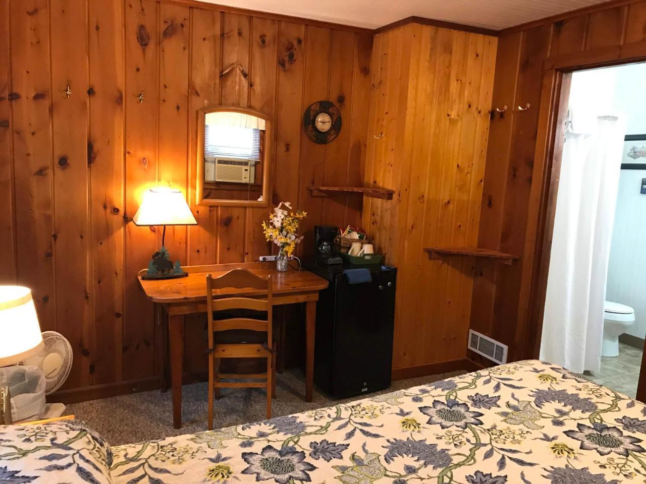 Cedar Ridge Cabins Honor Εξωτερικό φωτογραφία